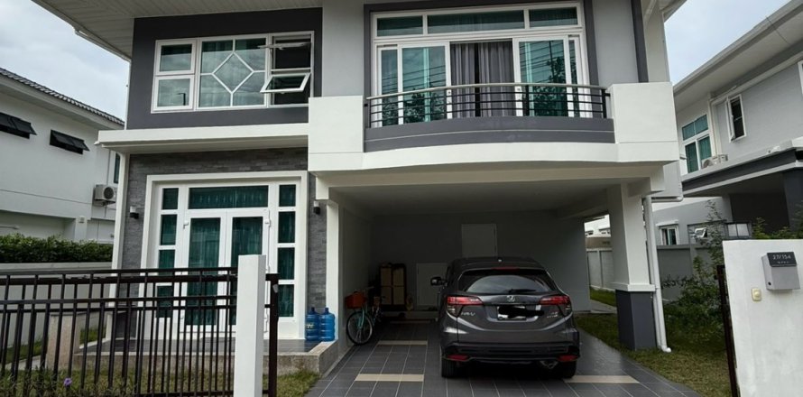 Casa de 4 dormitorios en Phuket, Tailandia № 145107