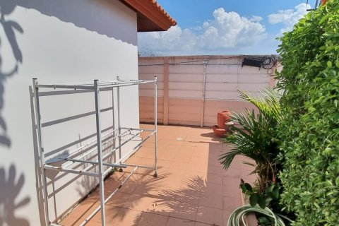 Casa de 3 dormitorios en Bang Lamung, Tailandia № 54868 - foto 20