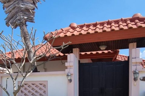 Casa de 3 dormitorios en Bang Lamung, Tailandia № 54868 - foto 21