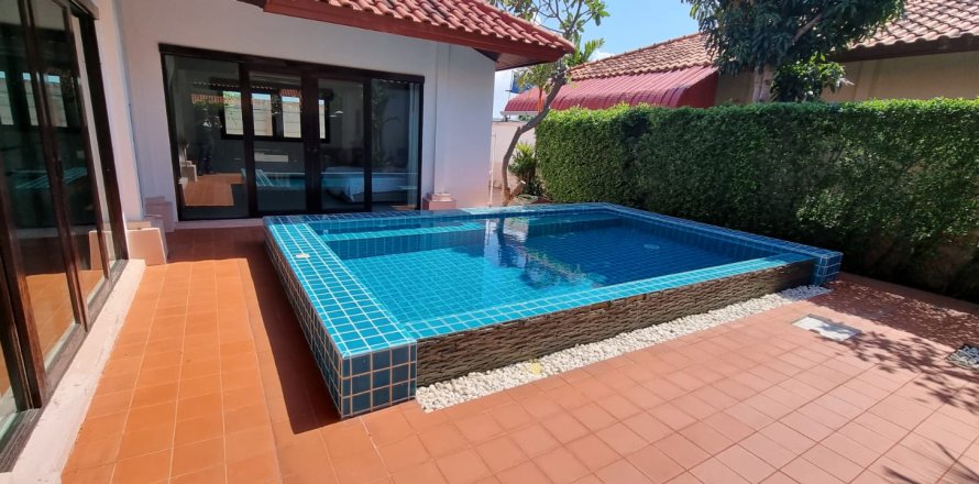Casa de 3 dormitorios en Bang Lamung, Tailandia № 54868