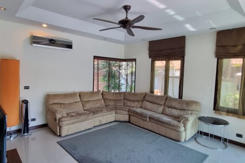 Casa de 3 dormitorios en Bang Lamung, Tailandia № 54870 - foto 15