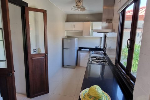 Casa de 3 dormitorios en Bang Lamung, Tailandia № 54870 - foto 16