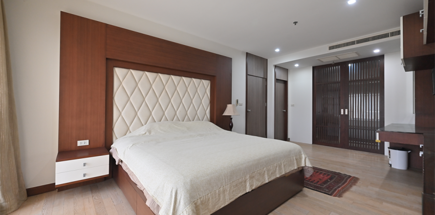 Condominio de 2 dormitorios en Bangkok, Tailandia № 188049
