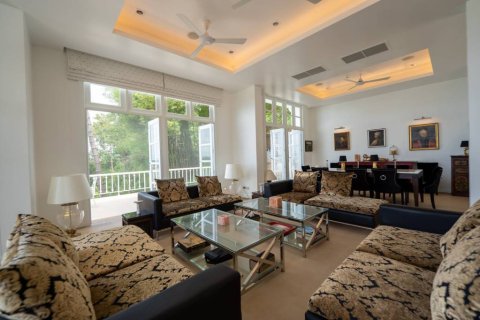 Chalet de 5 dormitorios en Phuket, Tailandia № 172637 - foto 5