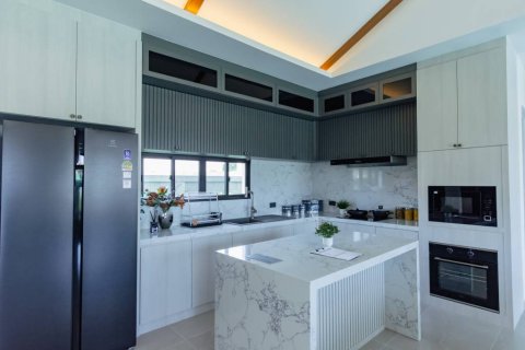 Chalet de 3 dormitorios en Hua Hin, Tailandia № 172639 - foto 10