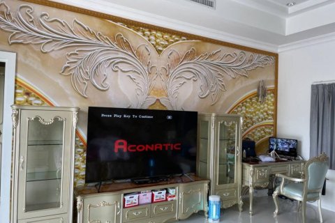 Chalet de 6 dormitorios en Hua Hin, Tailandia № 172636 - foto 4