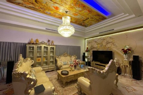 Chalet de 6 dormitorios en Hua Hin, Tailandia № 172636 - foto 6