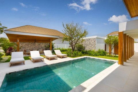 Casa de 4 dormitorios en Phuket, Tailandia № 180669 - foto 5