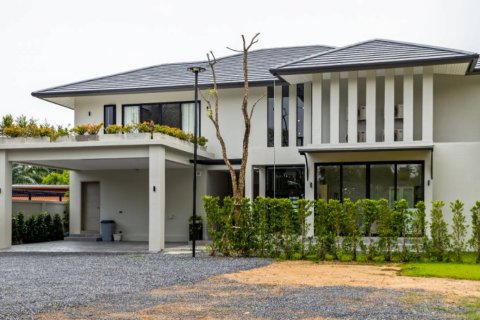 Casa de 4 dormitorios en Phuket, Tailandia № 180668 - foto 7