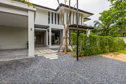 Casa de 4 dormitorios en Phuket, Tailandia № 180668 - foto 24