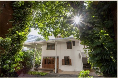 Casa de 4 dormitorios en Bangkok, Tailandia № 180672 - foto 7