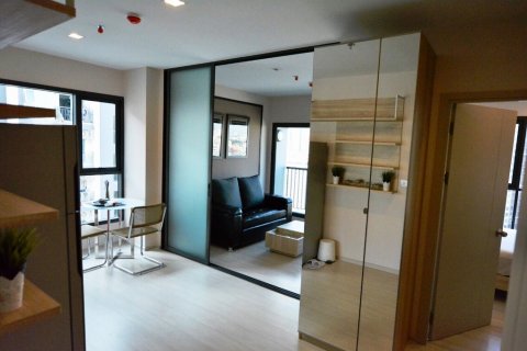 Condominio de 1 dormitorio en Bangkok, Tailandia № 66627 - foto 2