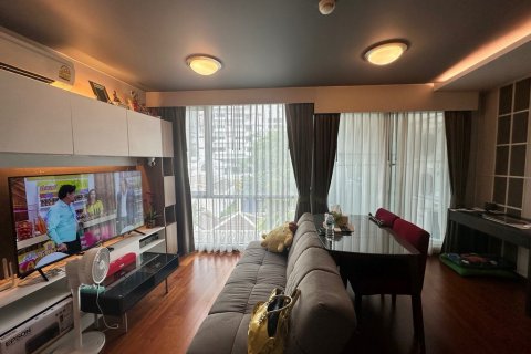 Condominio de 2 dormitorios en Bangkok, Tailandia № 66632 - foto 11