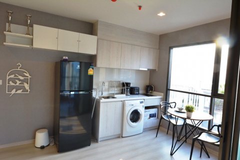 Condominio de 1 dormitorio en Bangkok, Tailandia № 66628 - foto 2