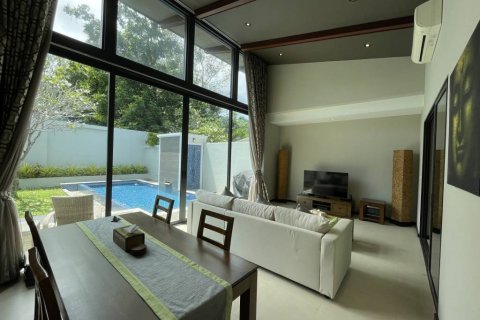 Townhouse in Phuket, Thailand 2 bedrooms № 115475 - photo 2