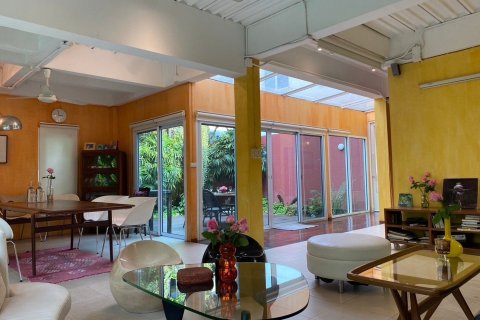 Chalet de 3 dormitorios en Bangkok, Tailandia № 167489