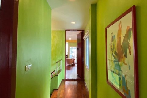 Chalet de 3 dormitorios en Bangkok, Tailandia № 167489 - foto 10