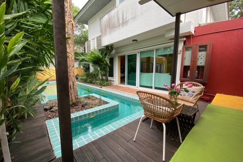 Chalet de 3 dormitorios en Bangkok, Tailandia № 167489 - foto 14