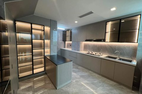 Chalet de 5 dormitorios en Bangkok, Tailandia № 133779 - foto 9