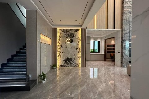 Chalet de 5 dormitorios en Bangkok, Tailandia № 133779 - foto 4