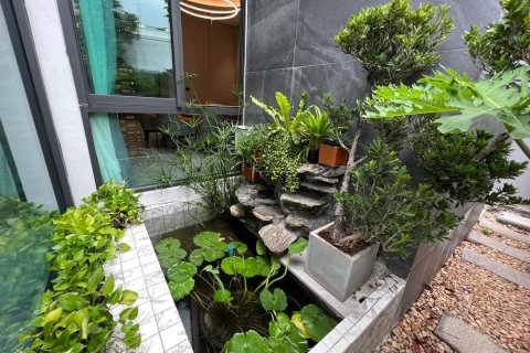 Chalet de 5 dormitorios en Bangkok, Tailandia № 133779 - foto 30