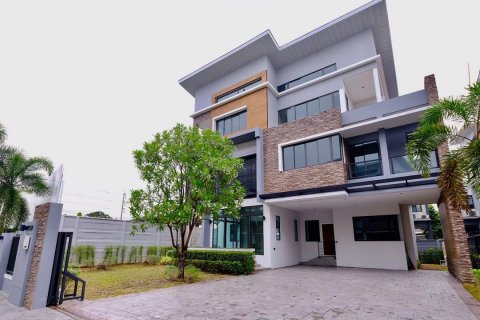 วิลล่าในกรุงเทพฯ, ประเทศไทย 7 ห้องนอน № 133778