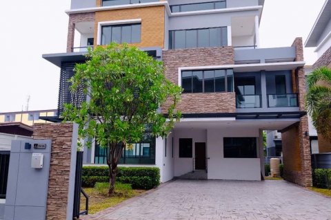Chalet de 7 dormitorios en Bangkok, Tailandia № 133778 - foto 2