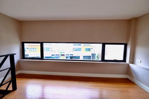 Chalet de 7 dormitorios en Bangkok, Tailandia № 133778 - foto 9