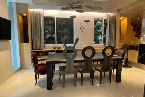 Chalet de 4 dormitorios en Prawet, Bangkok, Tailandia № 133775 - foto 5