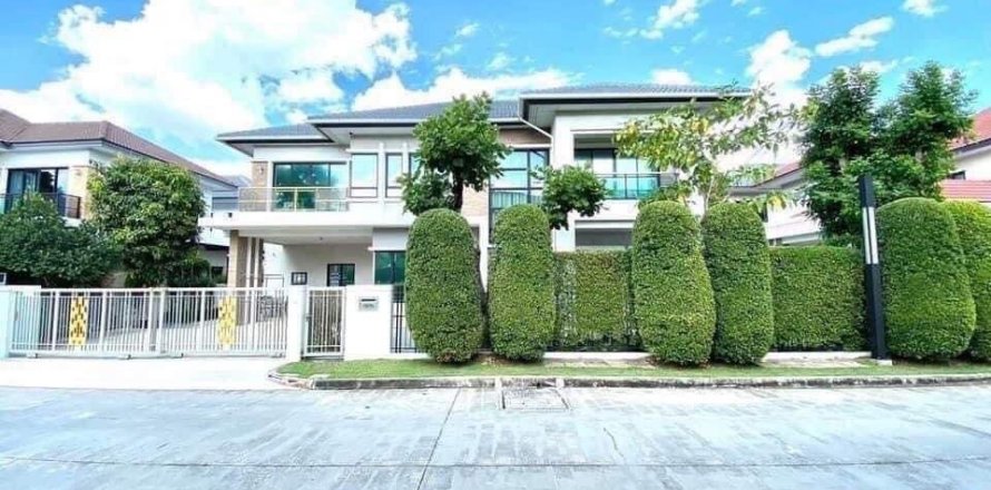 Chalet de 4 dormitorios en Bangkok, Tailandia № 133780