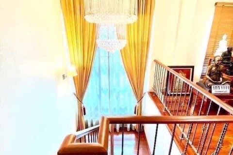 Chalet de 4 dormitorios en Bangkok, Tailandia № 133780 - foto 10