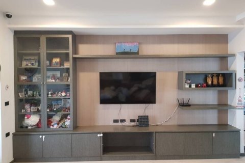Chalet de 3 dormitorios en Bang Phli Yai, Tailandia № 133774 - foto 2