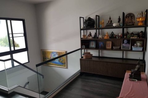 Chalet de 3 dormitorios en Bang Phli Yai, Tailandia № 133774 - foto 7