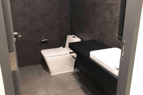 Chalet de 3 dormitorios en Bang Phli Yai, Tailandia № 133774 - foto 5