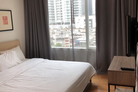Estudio en el condominio en Watthana, Bangkok, Tailandia № 154451 - foto 4