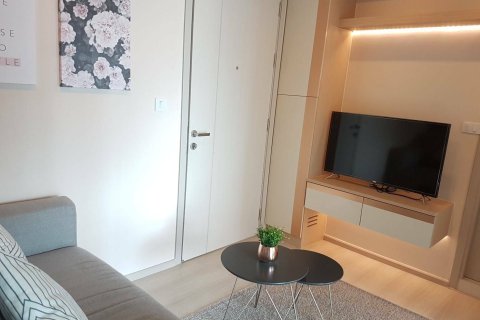Estudio en el condominio en Khlong Toei, Bangkok, Tailandia № 167656 - foto 2