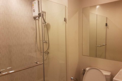 Estudio en el condominio en Khlong Toei, Bangkok, Tailandia № 167656 - foto 14