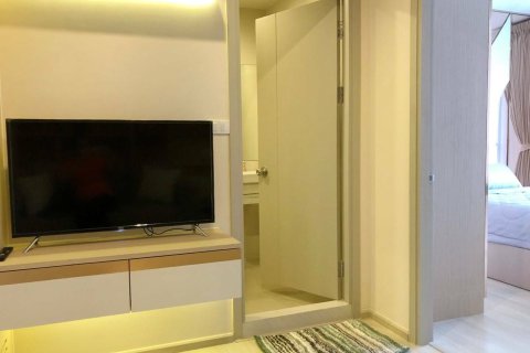 Estudio en el condominio en Khlong Toei, Bangkok, Tailandia № 167656 - foto 6