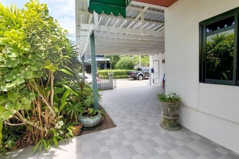 Casa de 3 dormitorios en Pattaya, Tailandia № 65199 - foto 7