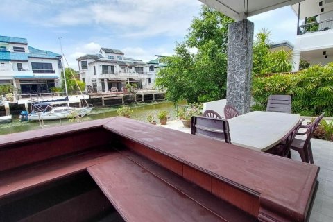 Casa de 3 dormitorios en Pattaya, Tailandia № 65199 - foto 13