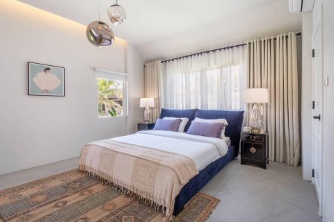 Casa de 4 dormitorios en Pattaya, Tailandia № 65200 - foto 8