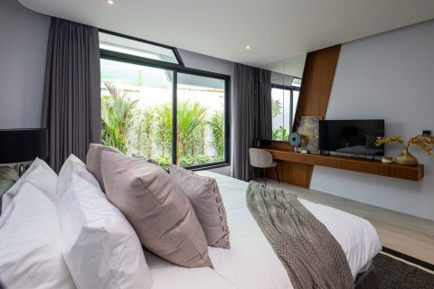 Villa on Layan Beach, Thailand 4 bedrooms № 70392 - photo 14