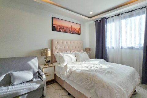 Condominio de 1 dormitorio en Bang Lamung, Tailandia № 232965 - foto 7