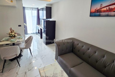 Condominio de 1 dormitorio en Bang Lamung, Tailandia № 232965 - foto 3