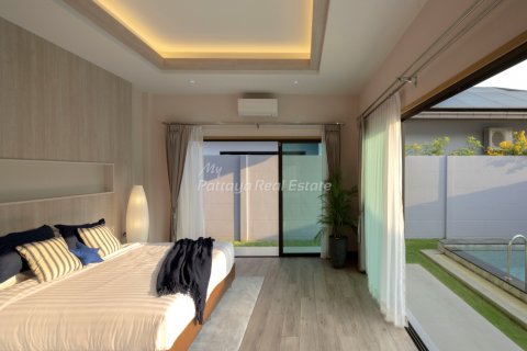 Casa de 3 dormitorios en Pattaya, Tailandia № 113553 - foto 14