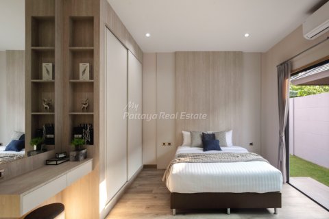 Casa de 3 dormitorios en Pattaya, Tailandia № 113553 - foto 11