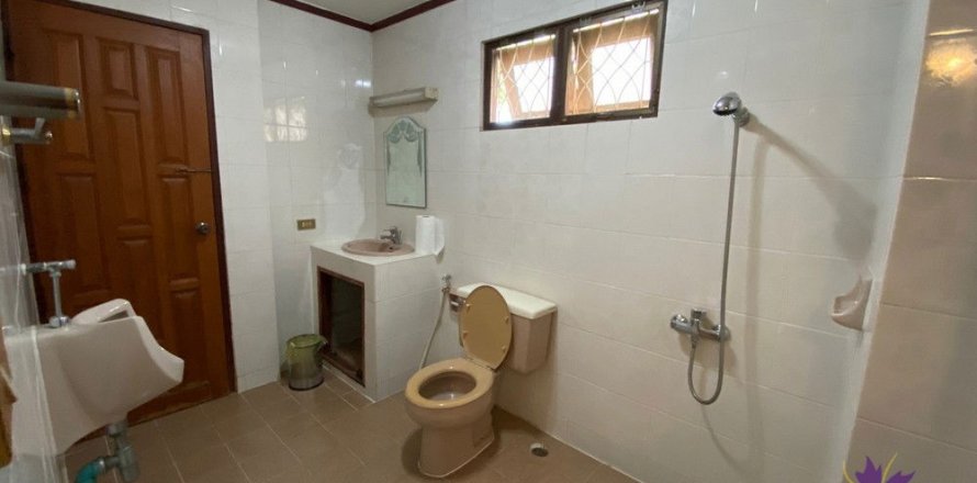 Local comercial en Chiang Mai, Tailandia № 162534