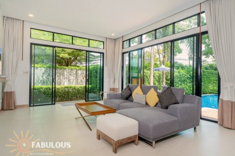 Chalet de 3 dormitorios en Bang Tao, Tailandia № 179293 - foto 4