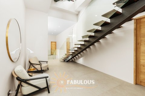 Chalet de 4 dormitorios en Bang Tao, Tailandia № 179289 - foto 7