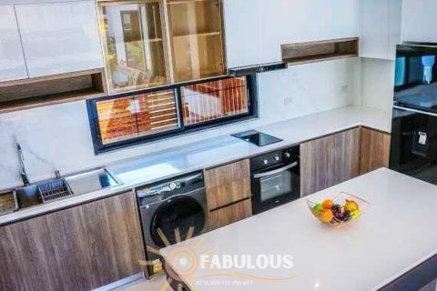 Villa in Rawai, Thailand 3 bedrooms № 179291 - photo 7